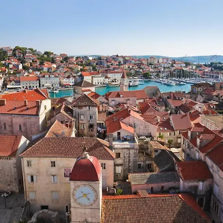 In Mastrinka With Loggia, Air Conditioning, Wifi, Washing Machine 5159-1 *