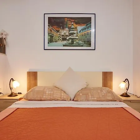 In Mastrinka With Loggia, Air Conditioning, Wifi, Washing Machine 5159-1 Apartamento *